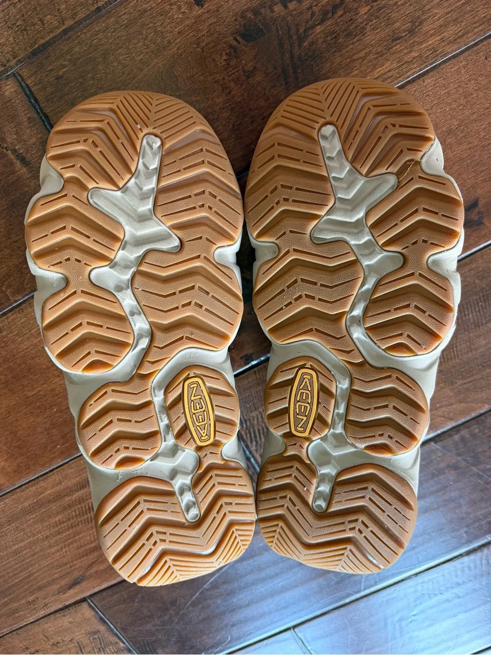 KEEN Men’s Olive Green Outdoor Waterproof Sandals